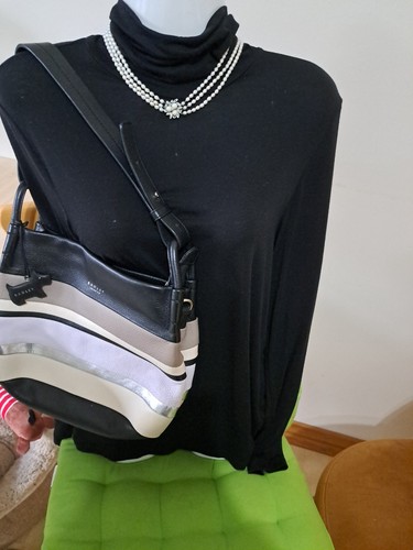 Radley black cream off - cream,,
