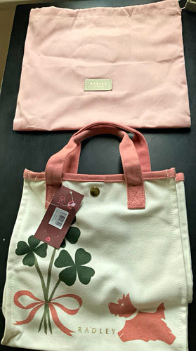 Radley london lucky charm - london,